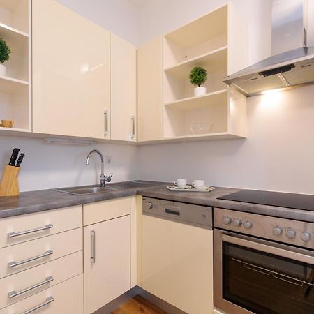 Apartment House Lijan Đảo Krk Ngoại thất bức ảnh